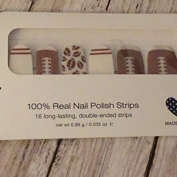 2/$20 🌺 Color street. Touchdown - Picture 2 of 3